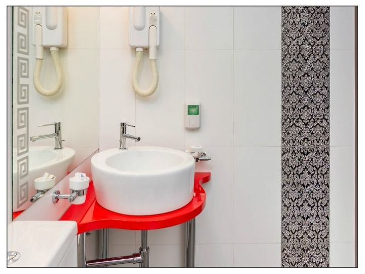 Hotel West City, Floresti - imaginea 