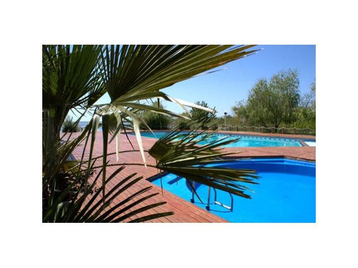 Hotel California, Cap Aurora - imaginea 