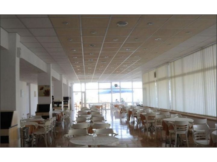 Hotel California, Cap Aurora - imaginea 
