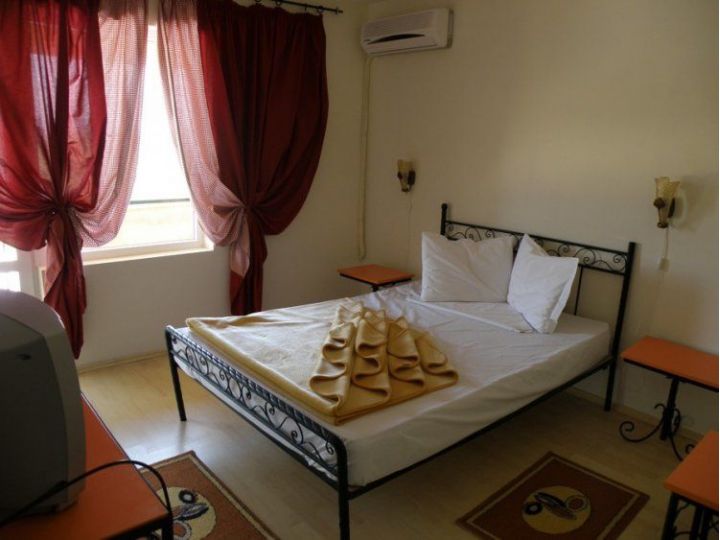 Hotel Majestic, Jupiter - imaginea 