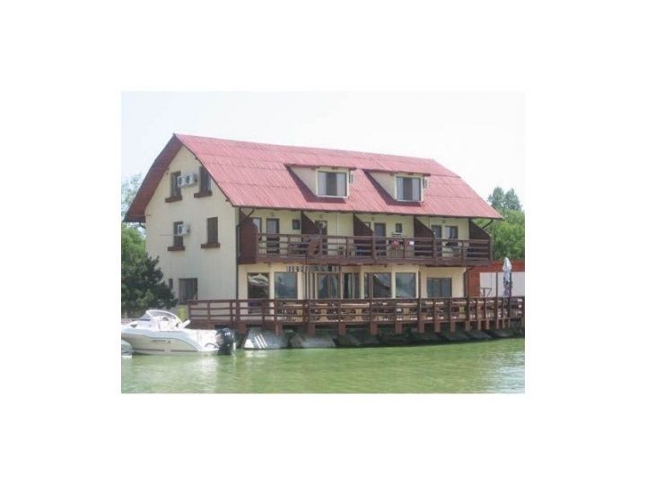 Camere de inchiriat Club Nautic Pinguin, Mamaia - imaginea 