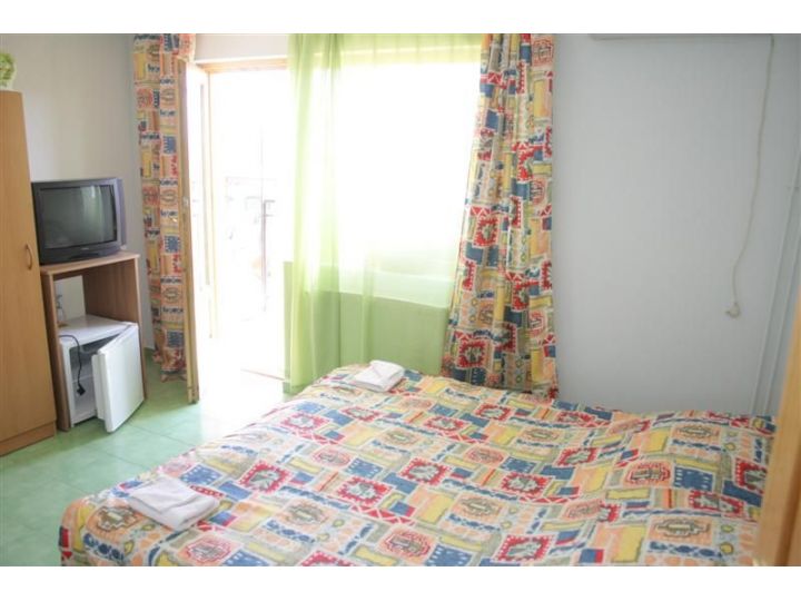 Vila Cristina, Navodari - imaginea