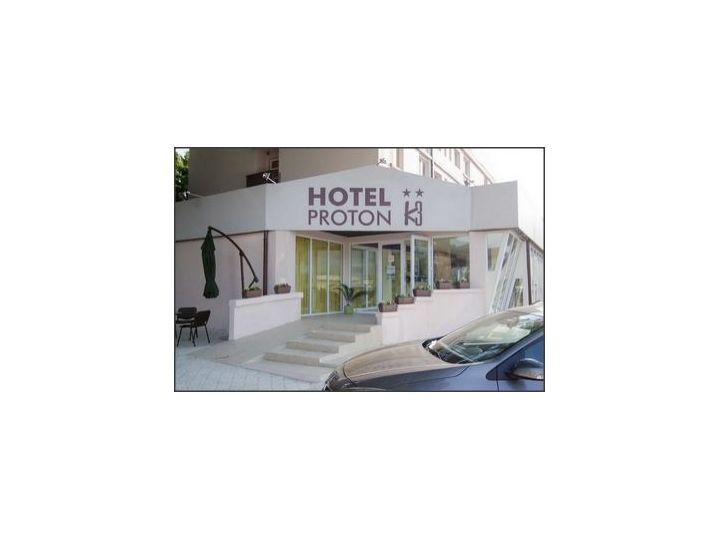 Hotel Proton, Neptun - imaginea 