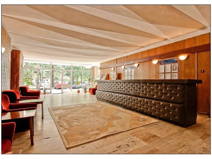 Hotel Aida, Saturn - imaginea 