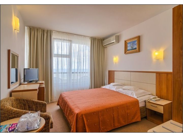 Hotel Hora, Saturn - imaginea