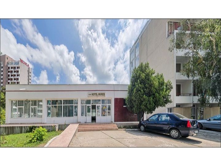 Hotel Mures, Saturn - imaginea 