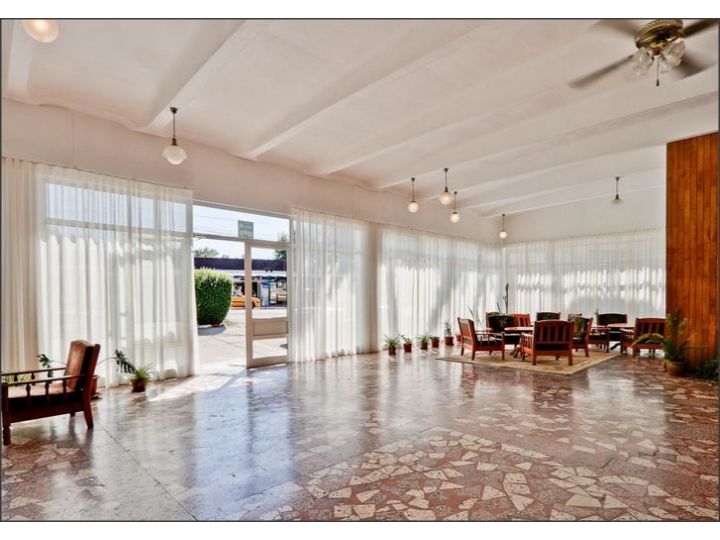 Hotel Siret, Saturn - imaginea 