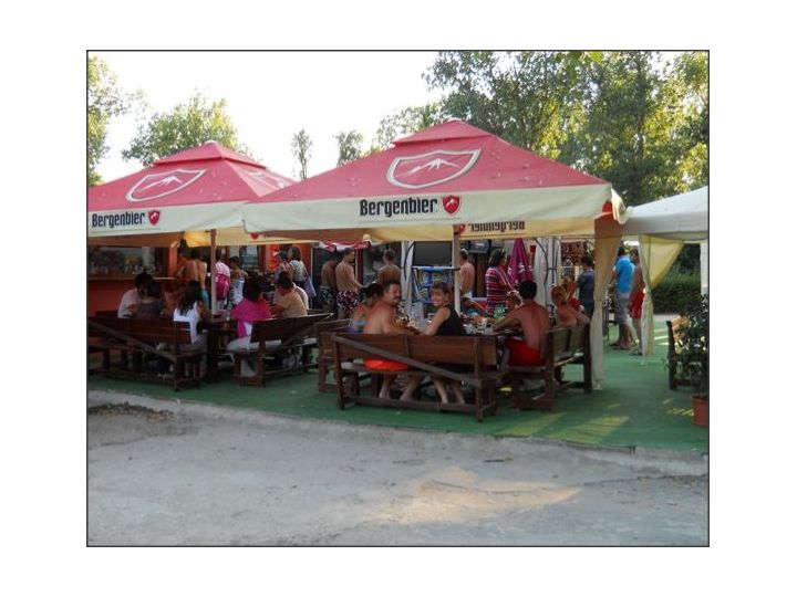 Campingul Palace, Venus - imaginea 