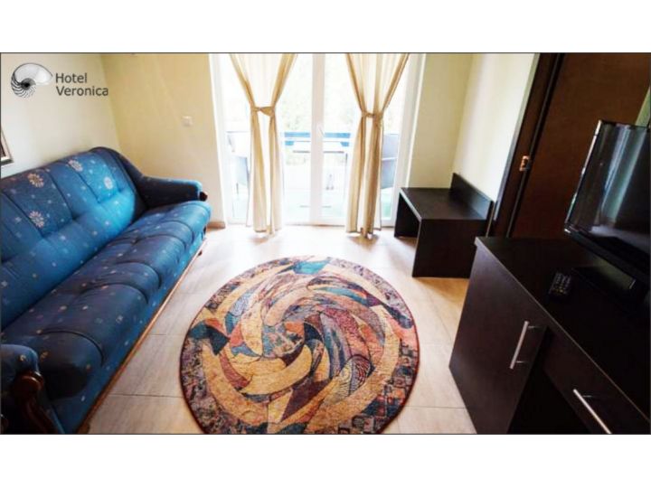 Hotel Academy, Venus - imaginea 