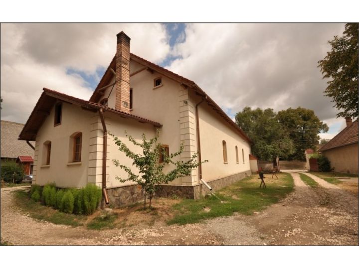 Pensiunea Eniko, Cernat - imaginea 