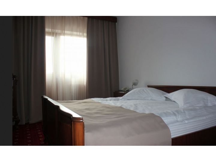 Hotel Bradul, Covasna Oras - imaginea 