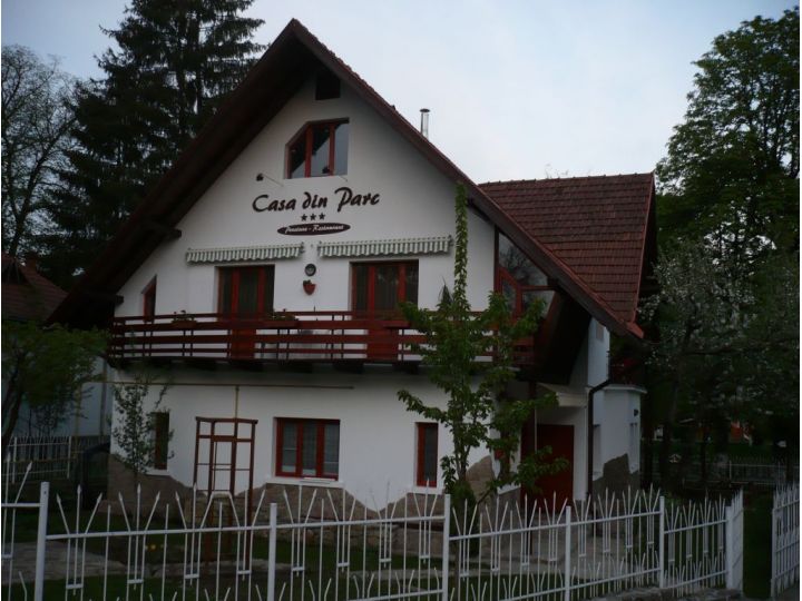 Pensiunea Casa Din Parc, Covasna Oras - imaginea 