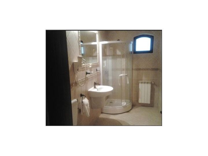 Pensiunea Casa Cu Flori, Valea Crisului - imaginea 