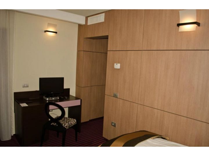 Hotel Tolea, Targoviste - imaginea 