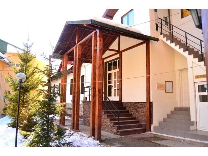 Vila Ursu, Tismana - imaginea 