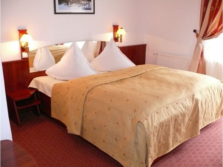 Hotel Lacu Rosu, Lacu Rosu - imaginea 