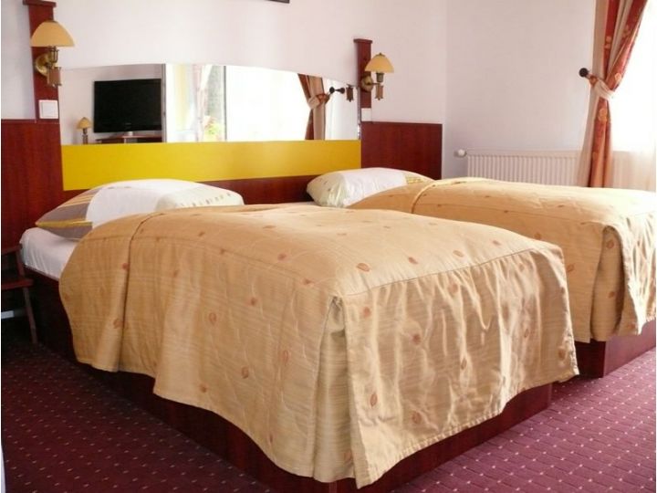 Hotel Lacu Rosu, Lacu Rosu - imaginea 
